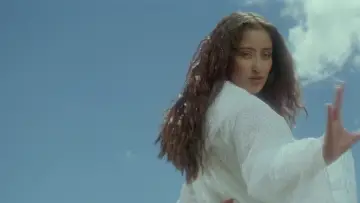 Zasłona do filmu "दिल से.." #1095658