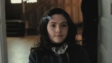 Zasłona do filmu "Sierota" #698874
