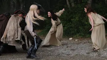 Zasłona do filmu "Merlin i księga bestii" #471227