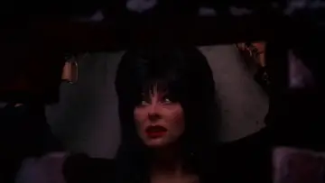 Zasłona do filmu "Elvira: Nawiedzone wzrgórza" #475185
