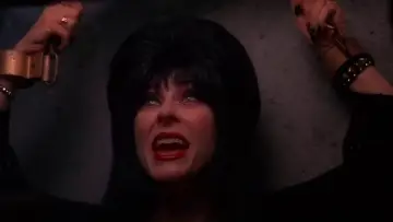 Zasłona do filmu "Elvira: Nawiedzone wzrgórza" #475189