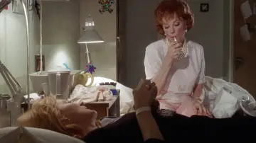 Zasłona do filmu "Pocztówki znad krawędzi" #1044255