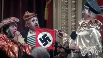 Zasłona do filmu "Być albo nie być" #386760