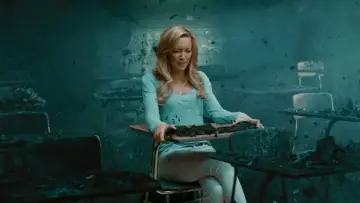 Zasłona do filmu "Koszmar z ulicy Wiązów" #702927