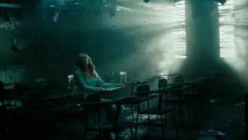 Zasłona do filmu "Koszmar z ulicy Wiązów" #703007