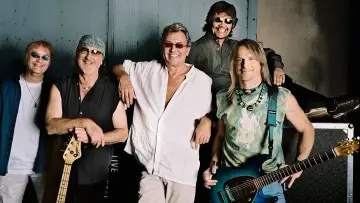 Zasłona do filmu "Deep Purple - They All Came Down To Montreux" #1526515