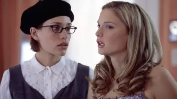 Zasłona do filmu "Cicha woda" #1856083