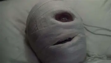 Zasłona do filmu "Martwy i pogrzebany" #420267