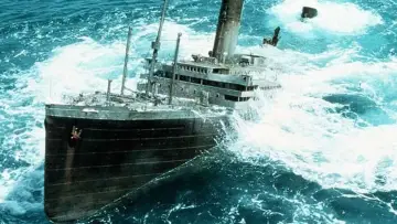 Zasłona do filmu "Podnieść Titanica" #434194