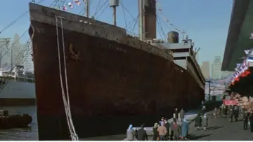 Zasłona do filmu "Podnieść Titanica" #434196