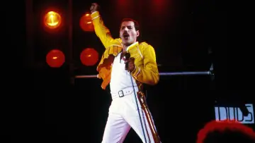 Zasłona do filmu "Queen: Live at Wembley Stadium" #411070