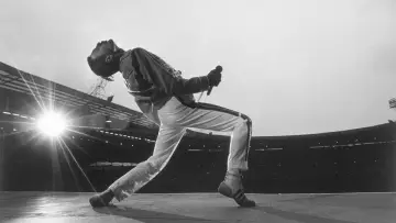 Zasłona do filmu "Queen: Live at Wembley Stadium" #411072