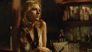 Zasłona do filmu "Darling" #613427