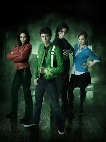 Plakat do filmu "Ben 10: Obcy rój" #302614