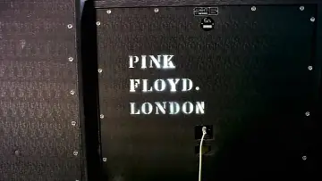 Zasłona do filmu "Pink Floyd: Live at Pompeii" #977990