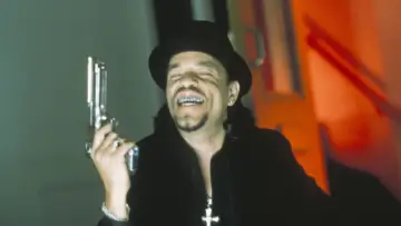 Zasłona do filmu "Ostra Broń" #497167