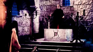 Zasłona do filmu "Legenda siedmiu złotych wampirów" #408217