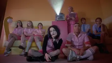Zasłona do filmu "But I