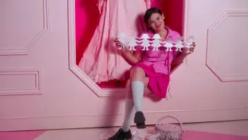 Zasłona do filmu "But I