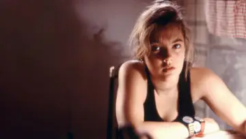 Zasłona do filmu "Far from Home" #1839988