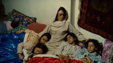 Zasłona do filmu "Güneşi Gördüm" #711823