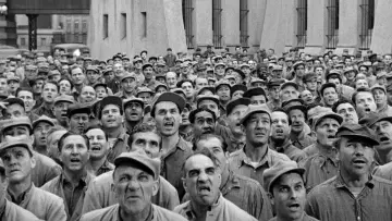 Zasłona do filmu "Brutalna siła" #448198