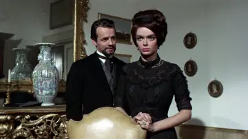Zasłona do filmu "Lo spettro" #1814734
