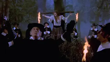 Zasłona do filmu "Dwie bliźniaczki" #1049947