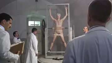 Zasłona do filmu "Ópium: Egy elmebeteg nő naplója" #1174389