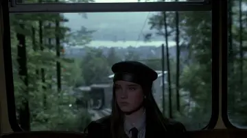 Zasłona do filmu "Fenomeny" #994999