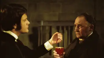 Zasłona do filmu "Skosztuj krwi Draculi" #403534