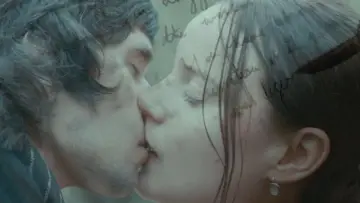 Zasłona do filmu "Jaśniejsza od gwiazd" #997273