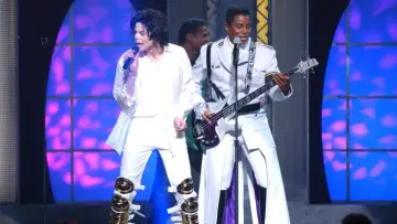 Zasłona do filmu "Michael Jackson: 30th Anniversary Celebration" #399712