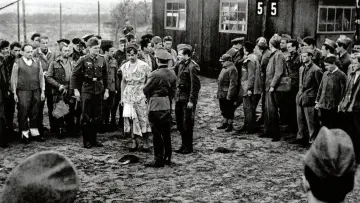Zasłona do filmu "Les Évadés" #1803845