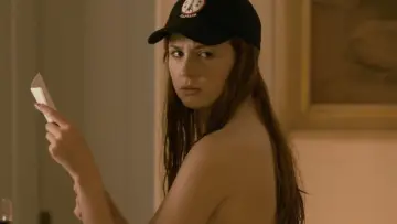 Zasłona do filmu "Not Another Happy Ending" #1584870