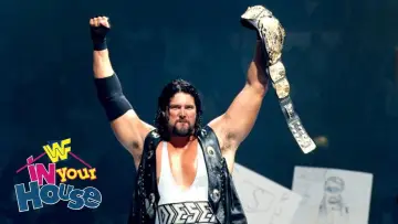Zasłona do filmu "WWE In Your House" #623524