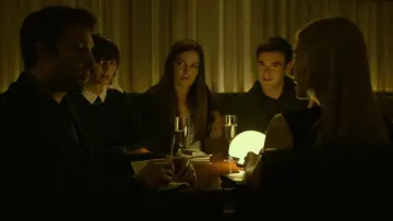 Zasłona do filmu "Zaginiona dziewczyna" #959195