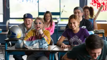 Zasłona do filmu "Szkolna imprezka" #245608