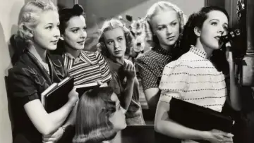 Zasłona do filmu "Girls