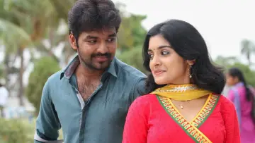 Zasłona do filmu "நவீன சரஸ்வதி சபதம்" #809920
