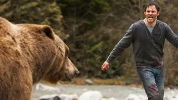 Zasłona do filmu "Grizzly" #1751136
