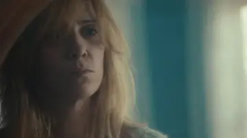 Zasłona do filmu "Między nami bliźniętami" #996894