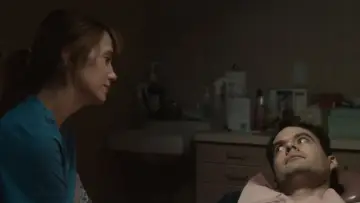 Zasłona do filmu "Między nami bliźniętami" #996928