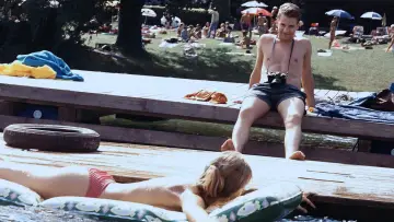 Zasłona do filmu "Der Kuss meiner Schwester" #897645