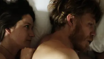 Zasłona do filmu "She