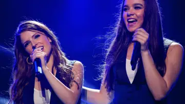 Zasłona do filmu "Pitch Perfect 2" #257496
