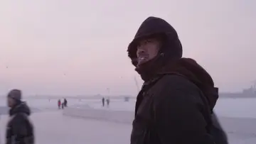 Zasłona do filmu "Czarny węgiel, kruchy lód" #392858