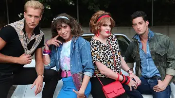 Zasłona do filmu "First Period" #1574469