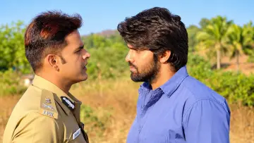 Zasłona do filmu "புறம்போக்கு என்கிற பொதுவுடமை" #1907326