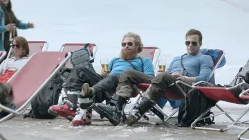 Zasłona do filmu "Turysta" #256679